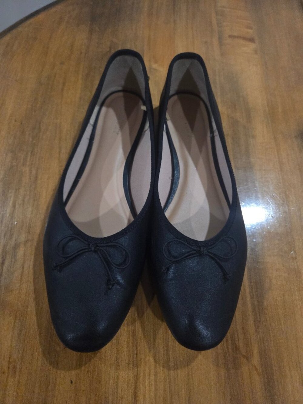 Old Navy Black Almond Toed Flats